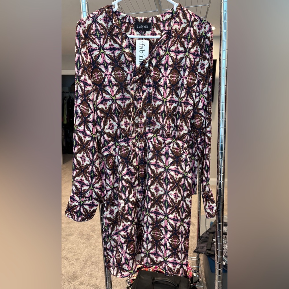 FAB’RIK long sleeve half lined dress brown geometric dress size small NWT